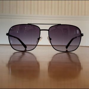 G by GUESS Men’s Metal Navigator Sunglasses